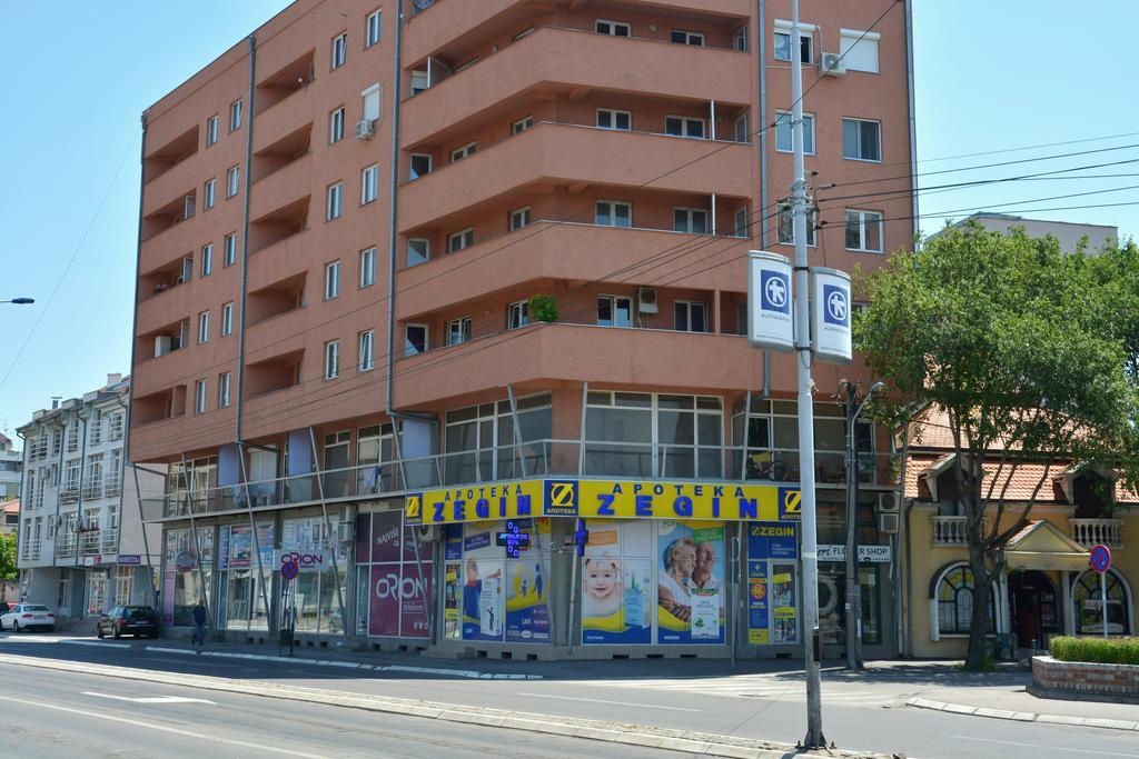 Trident Apartments Ni Exterior foto